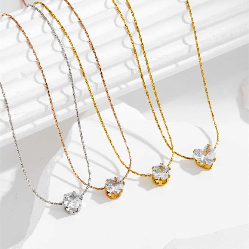 New Design Gold-Colored High-End 6-Prong Diamond Pendant Necklace for Women, Summer Clavicle Chain, Niche Light Luxury Accessory with Zircon