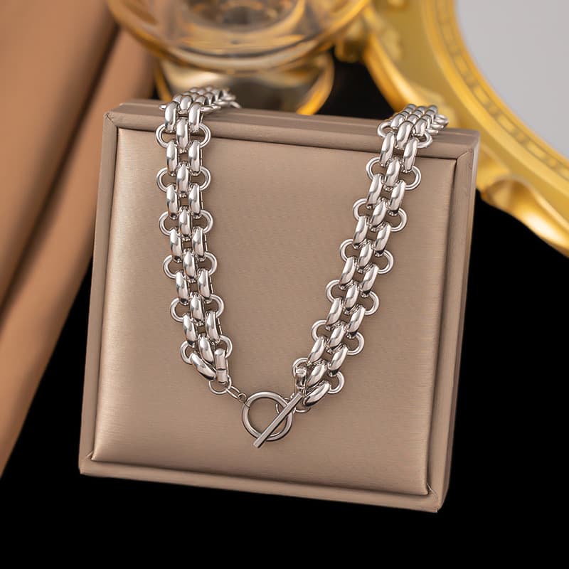 Cross-border wholesale European and American exaggerated metal otbuckle all-match titanium steel thick chain non-fading bracelet necklace jewelry suit