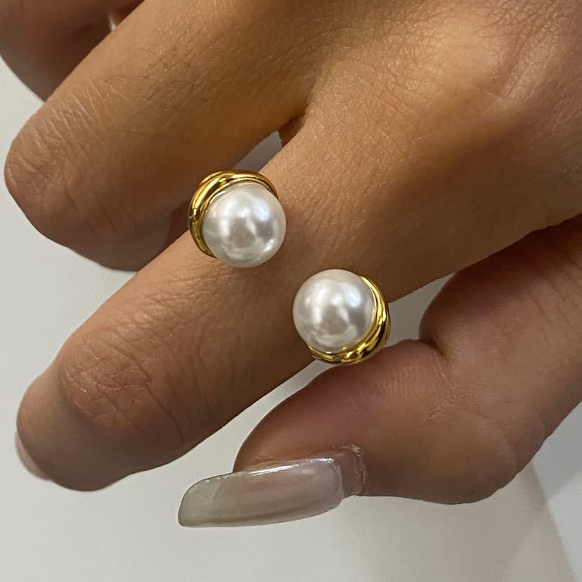 High-End European Fashion Cross-Border 18K Gold Stainless Steel European and American Shell Pearl Titanium Steel Ring Women's Niche Design Ring Jewelry