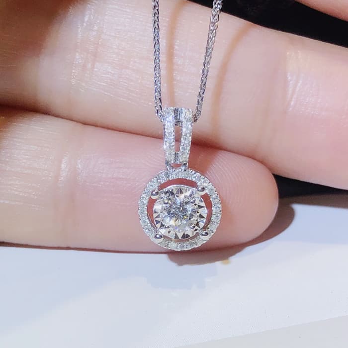 3 Karat imitation Mosan diamond necklace women's pt950 platinum clavicle chain eight hearts eight arrows zircon pendant jewelry