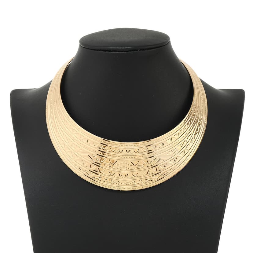European and American Cross-border Fashion Metal Pattern Temperament Necklace Short Exaggerated Metal Collar in stock Accessories Necklace Women