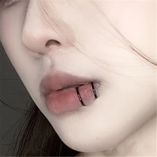 European and American Niche Personality Hole-free Fake Lip Nail Punch-free Lip Clip Lip Ring Puncture Titanium Steel Stainless Steel Jewelry E8658