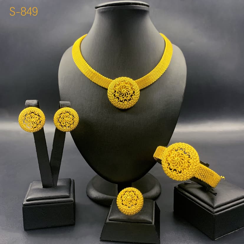 African Indian Bridal Jewelry Four-Piece Set 24K Gold Non-Fading Jewelry Necklace Earrings Ring Bracelet Jewelry