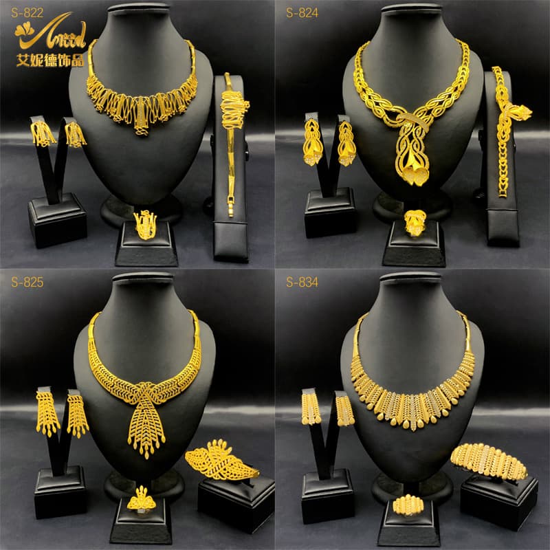 Middle East Dubai 24K Gold Jewelry Nigeria Bridal Jewelry Necklace Bracelet Earrings Four-piece Set