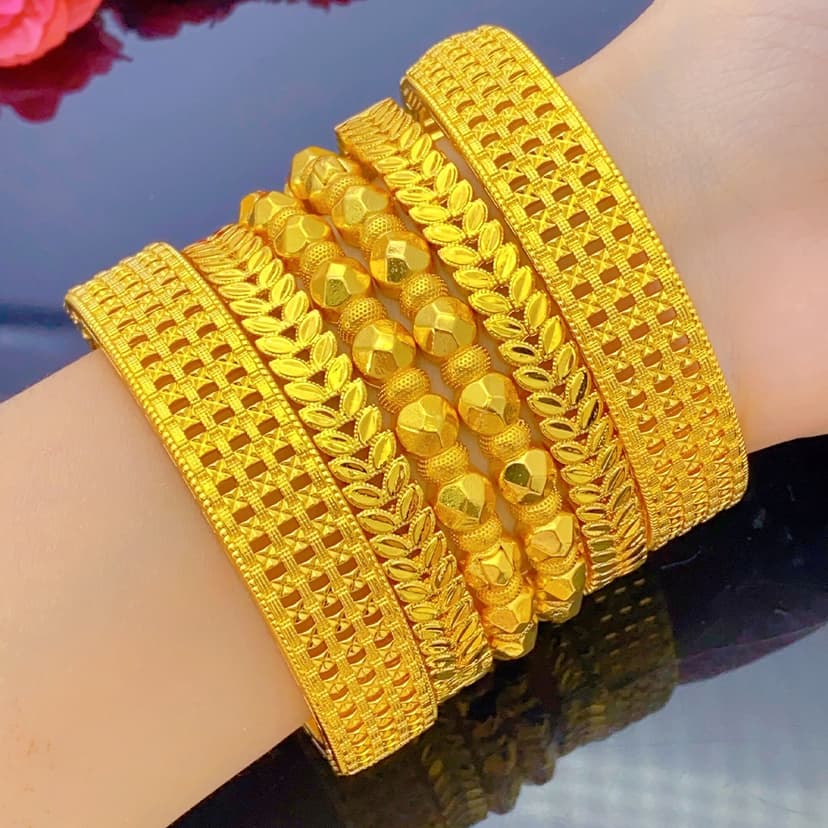 Cross-border Dubai bride 24k hollow alloy open bracelet Vietnam sand gold women's wedding bracelet in stock wholesale